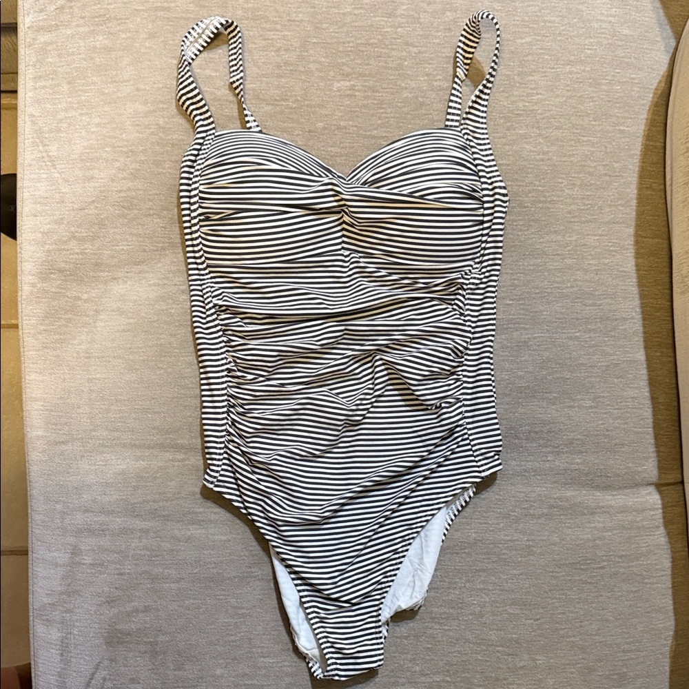 Striped women’s One Piece Swimsuit